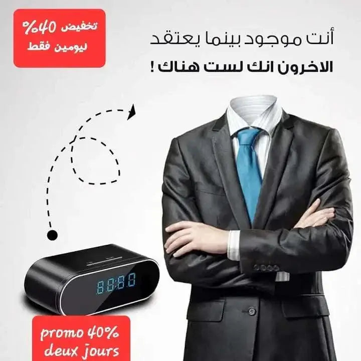 كاميرا مراقبة عن بعد شكل ساعة مكتب بتصميم أنيق، مع عرض الساعة وتقنية كشف الحركة.